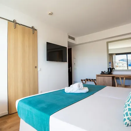Hotel Bahia De Alcudia & 4*